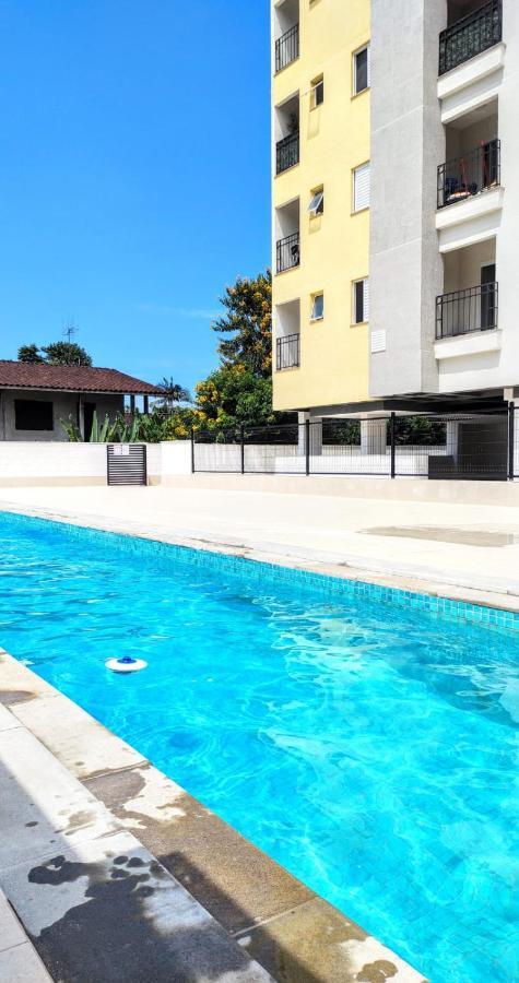 Apto Centro Ubatuba com Varanda Gourmet, Suíte e Piscina Exterior foto