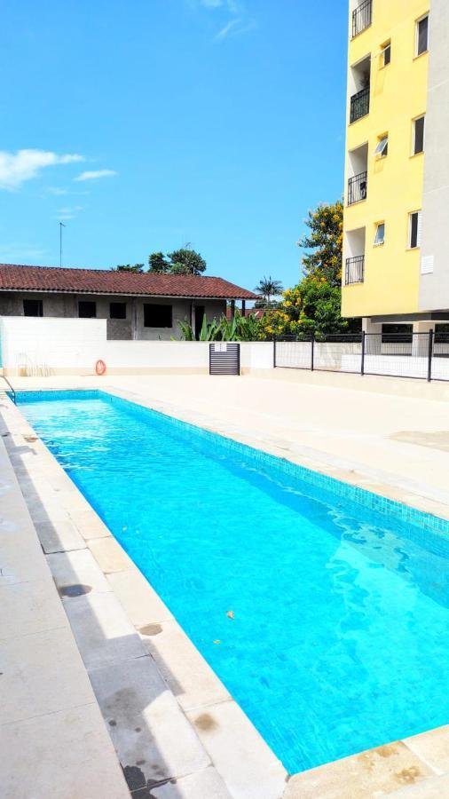 Apto Centro Ubatuba com Varanda Gourmet, Suíte e Piscina Exterior foto